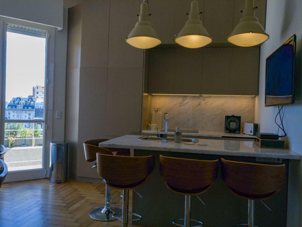Penthouse Frente Al Obelisco Con Terraza Buenos Aires Exterior photo