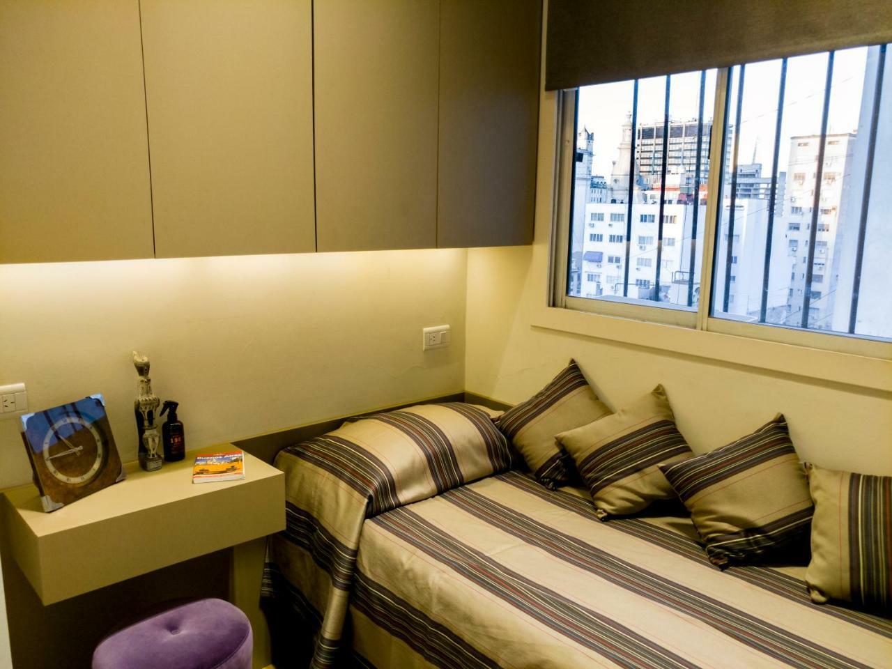Penthouse Frente Al Obelisco Con Terraza Buenos Aires Exterior photo